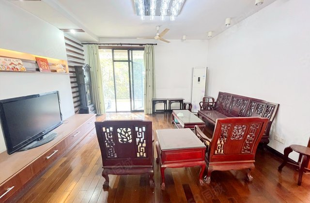 万科西街花园3室2厅131.19㎡140万二手房图片