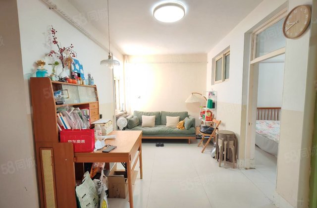 新出 精装两室 一楼带院 带配房 农行家属院