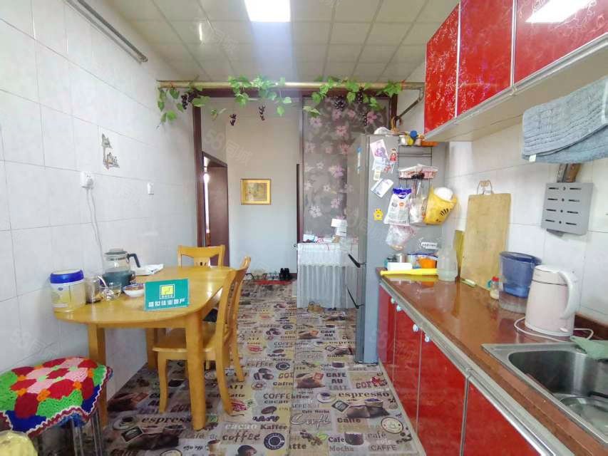 溫泉西里3室2廳1衛(wèi)91.73㎡南北140萬