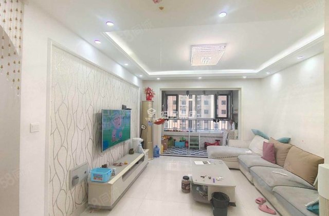 文轩附近，带车位，储藏室，精装修，免大税，好楼层，小高层急售