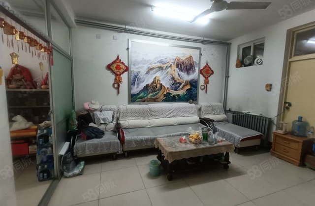 东昌总校~昌华小区~孝心1楼~三室两厅~停车方便