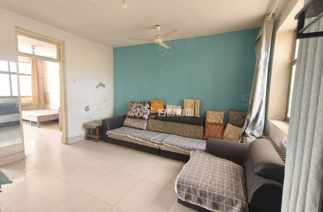 文轩总校，新时代南区，三楼，精装，两室一厅，南北通透