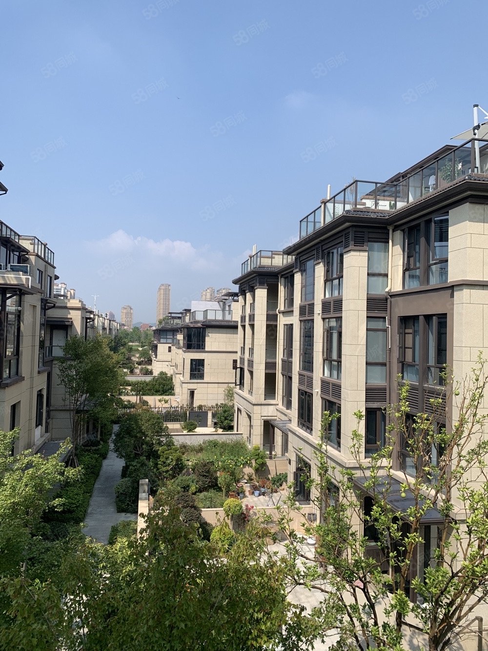 熙江樾上叠边套产证144平车位超大现浇面积