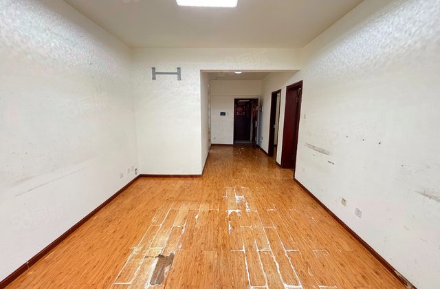 龙泉天立广场3室2厅75.39㎡55万二手房图片