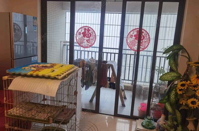 汇景豪庭(霞山)3室2厅113.47㎡100万二手房图片