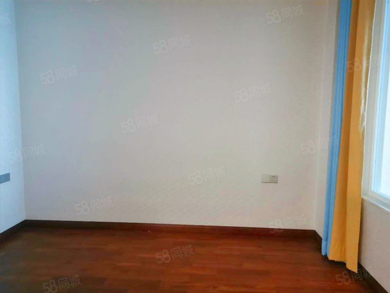 华发水郡二期(别墅)5室2厅3卫191㎡南北420万