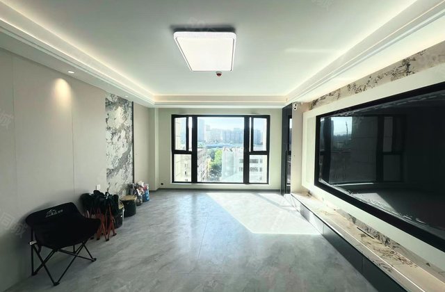 中南上悦城二期4室2厅139㎡150万二手房图片