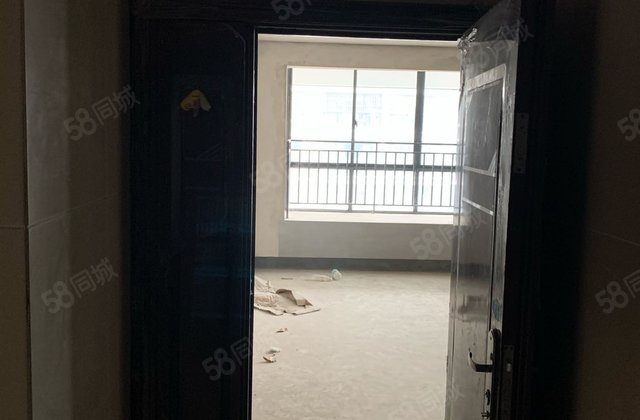 金水湾境界4室2厅139.61㎡56万二手房图片