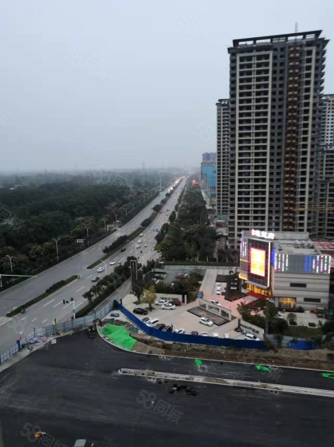 加侨侨城壹号(C区)3室2厅2卫108.51㎡南65万