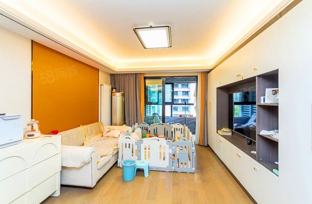 万科翡翠天际(B区)3室2厅128.54㎡226万二手房图片