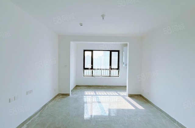 急售！一实验！桂馨苑 次新房小高层送车位储藏室 城市芳华