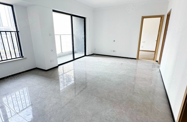 金辉云庭3室2厅95㎡82万二手房图片