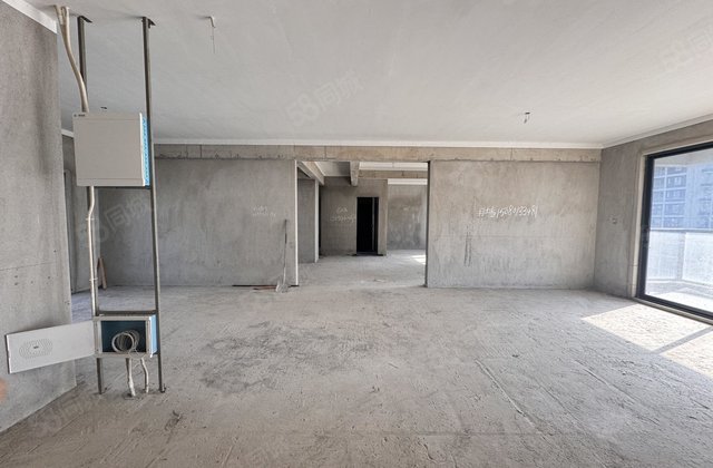 铜锣湾万达广场5室2厅190.51㎡180.5万二手房图片