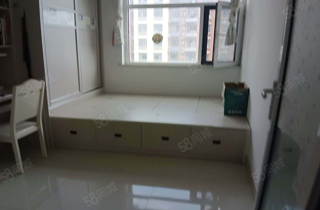 南北通透 3室2厅 满二 金柱海德公园 98平 房东急置换