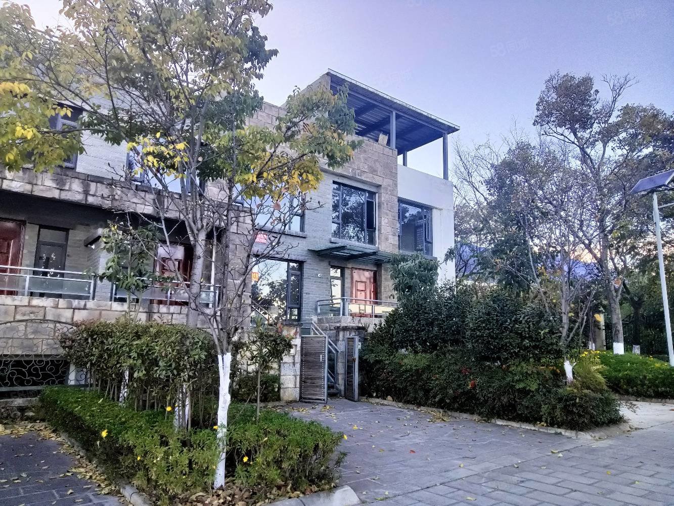 大理山水间(别墅)5室3厅5卫308㎡东西650万