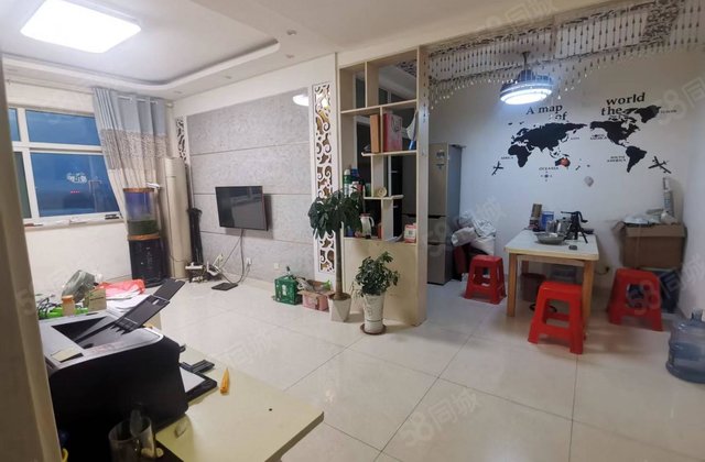 万达北邻 精装三居 送储可按揭 免大税 五中附近