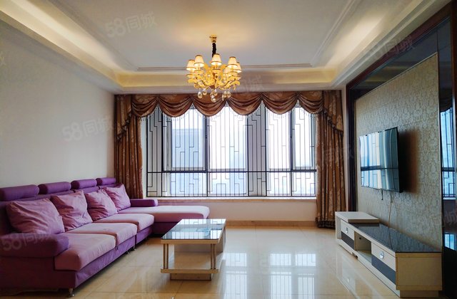 保利金香槟3室2厅156.29㎡650万二手房图片