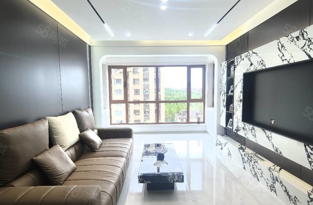 玉圭园3室2厅1卫108㎡南北56.8万