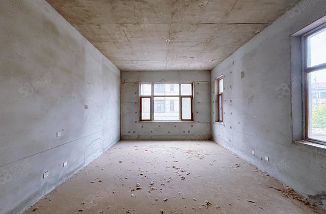 急售旅游度假区别墅区盛世天湖双拼送负一95平送车库送院子