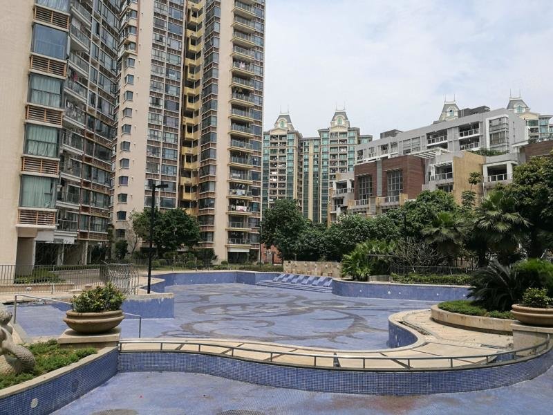 位置安静朝小区百悦尚城4房2卫南北通透