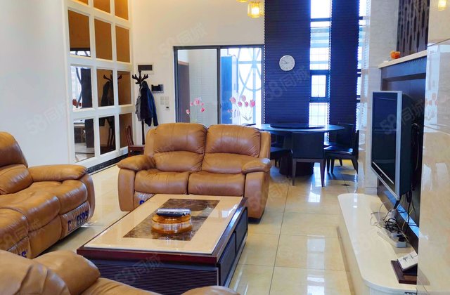 君临天下皇御苑6室3厅247.21㎡290万二手房图片