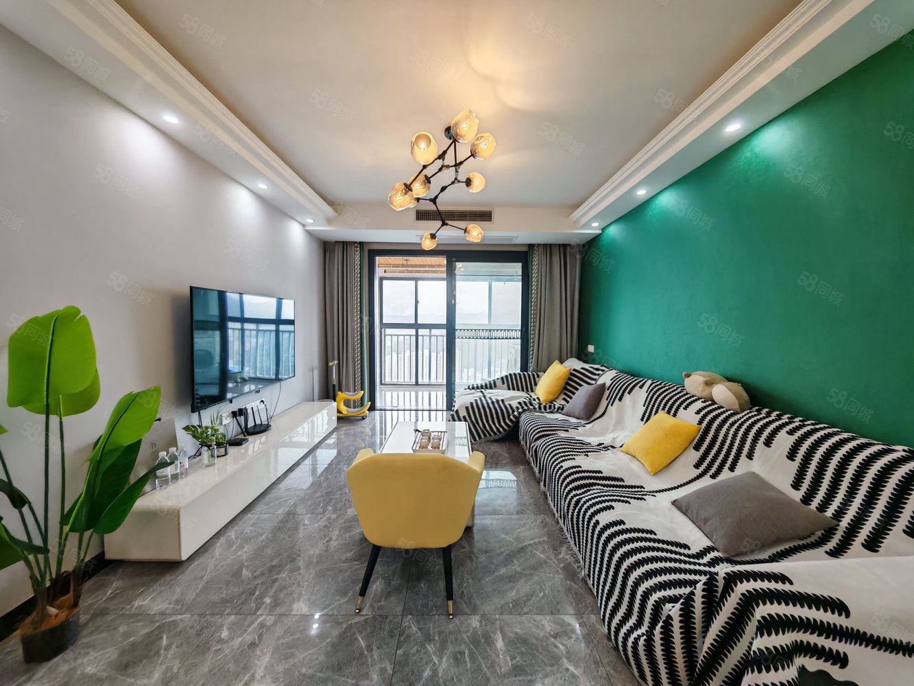 和昌国际城三期3室2厅2卫125㎡南北79万