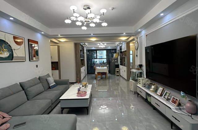 凤凰郡4室2厅150㎡92万二手房图片