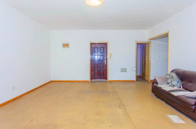 金地世嘉3室2厅136.81㎡115万二手房图片