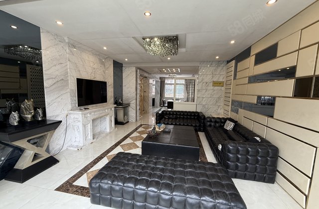 南亚濠庭4室2厅173㎡78万二手房图片