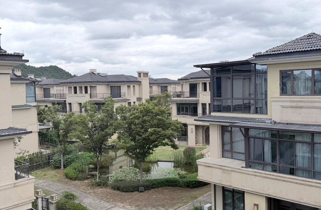 七里金湾(别墅)5室3厅325㎡280万二手房图片