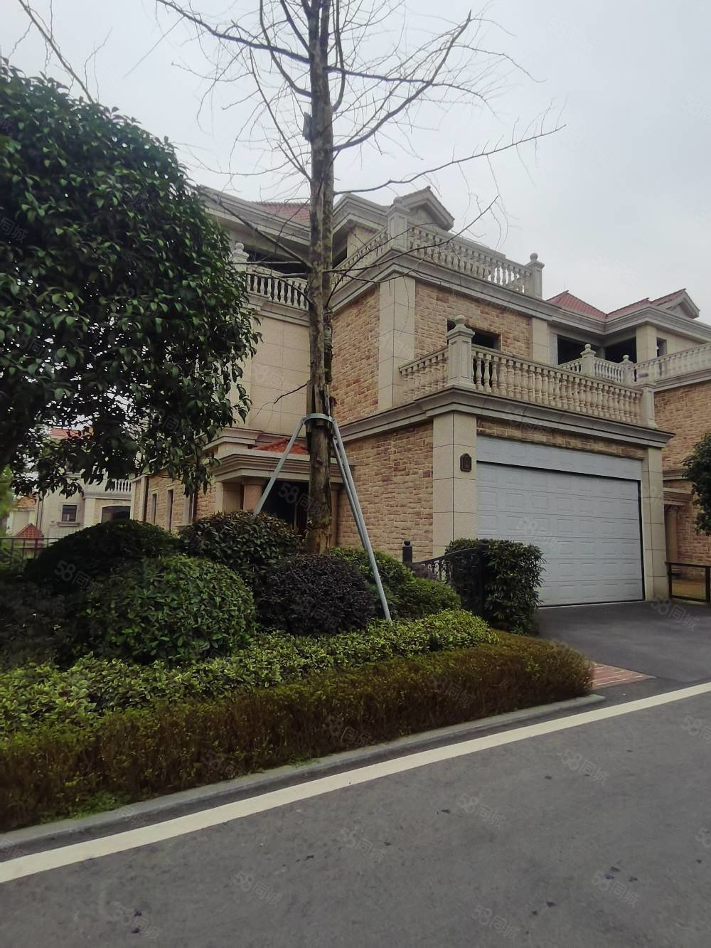 房东急售江山美墅双拼别墅产权205平米实际400平米