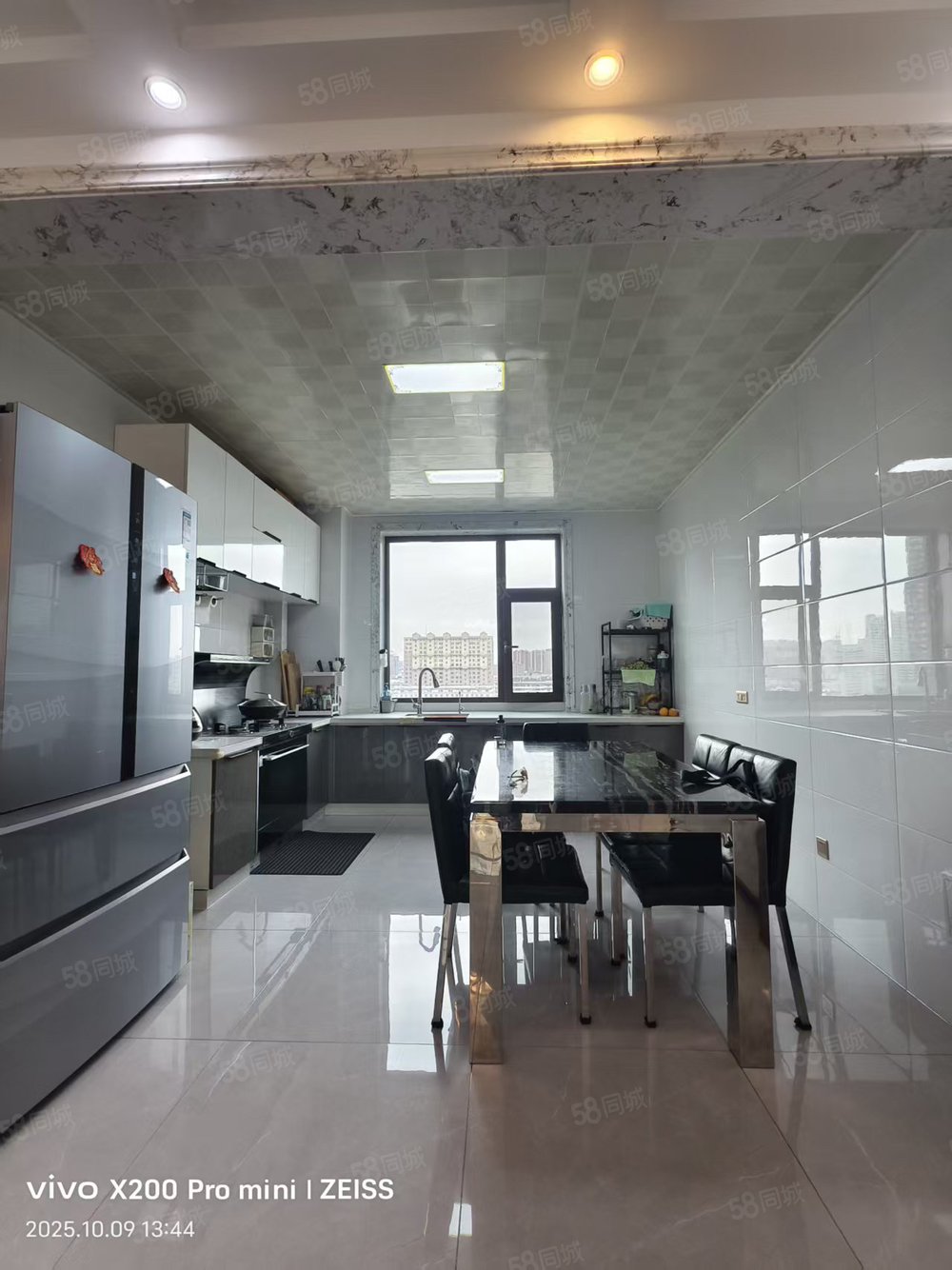 塞纳阳光3室2厅2卫136㎡南北76.8万