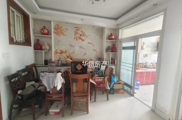 急售柳泉花园小区总高6层 电梯3楼  户型很好 价格不高