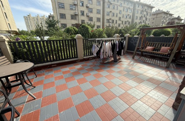 欧景丽都！洋房！东边户！一楼带院子！带车库！精装三室两厅