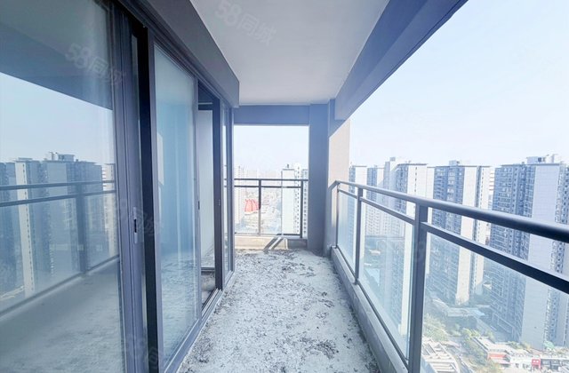 广州融创文旅城4室2厅121.82㎡198万二手房图片