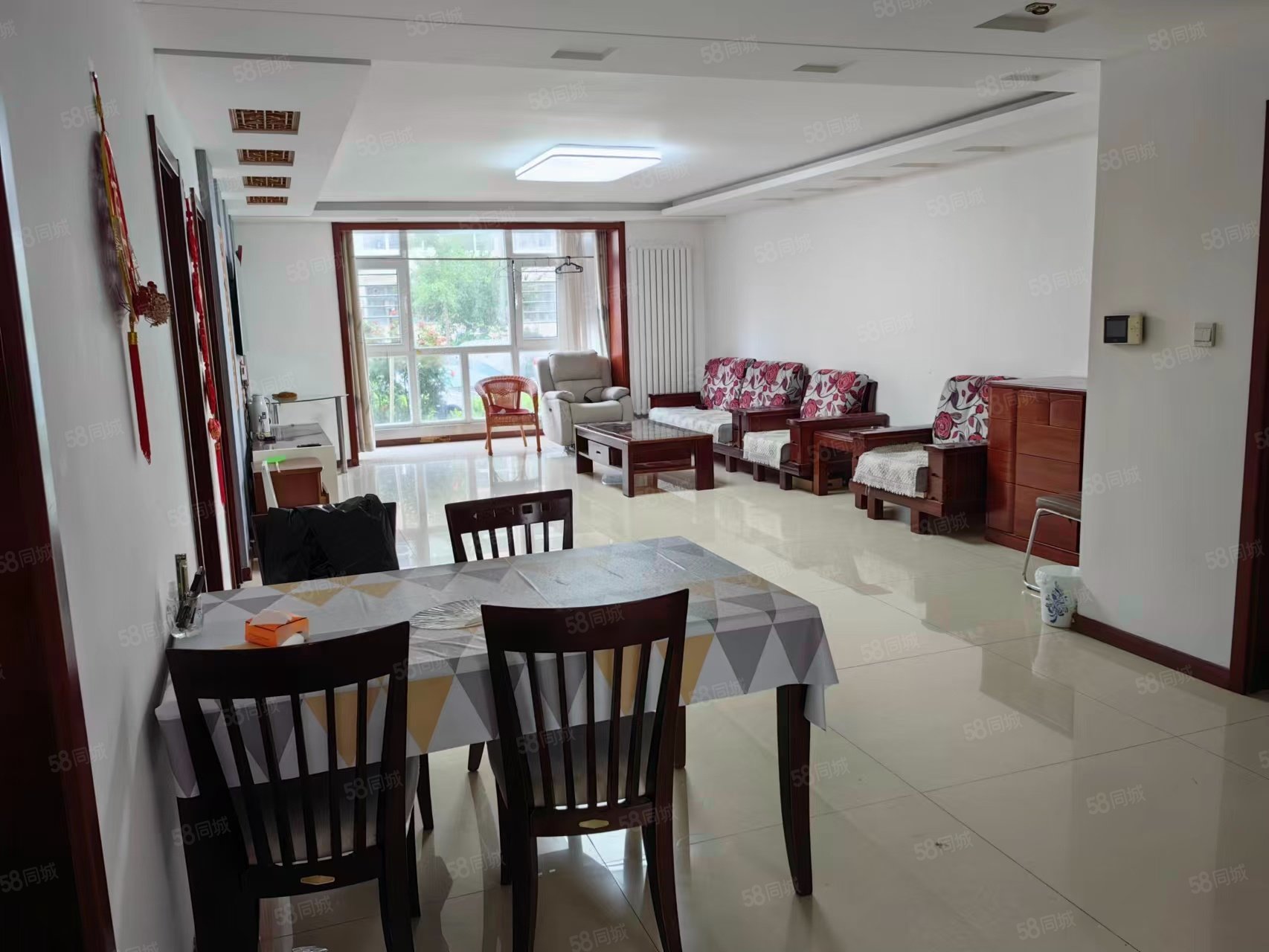 林蔭家園3室2廳2衛(wèi)129.1㎡南北228萬(wàn)