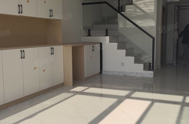 祥生江山樾1室2厅46.7㎡63万二手房图片