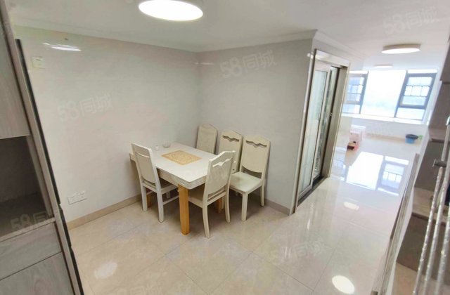 城泰湖韵天成(商住楼)2室1厅45.75㎡23.5万二手房图片