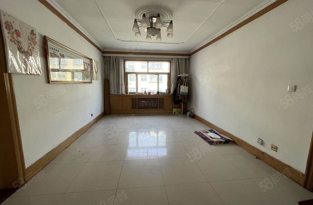 装饰公司家属院(花园北路) 3室2厅1卫精装修房东直卖价格可议