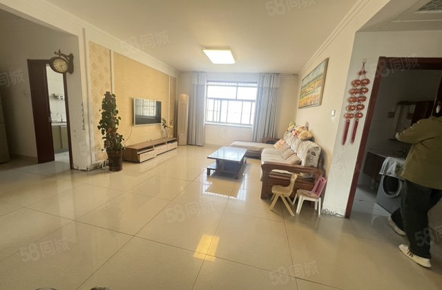 兴华路 聊医花园 新水明珠，带车位 储藏室