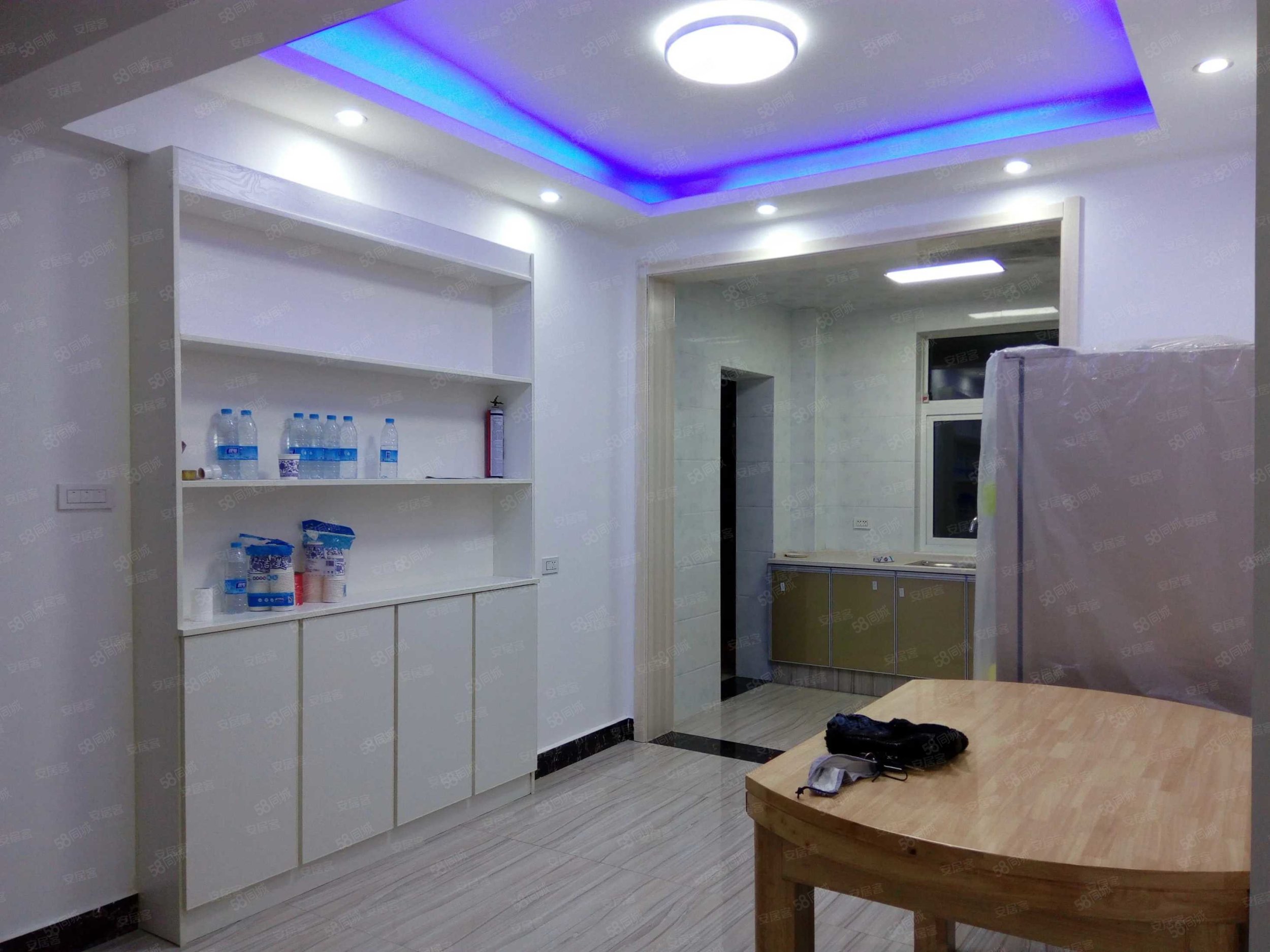 盛世东城4室2厅2卫141.8㎡南75万