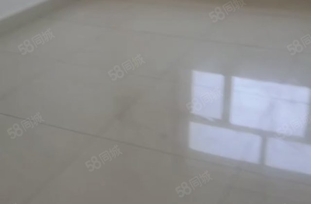 急售急售鲁西集团英才小区2室2厅1卫，带车位地下室，一中分校