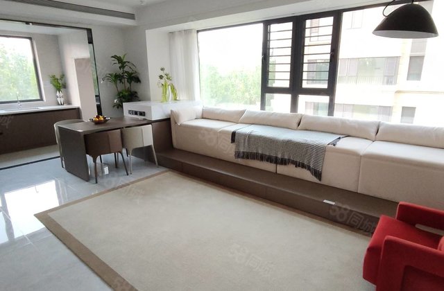 新房未住！走一手可贷款！小高层公摊小！星光理想城边户三室！