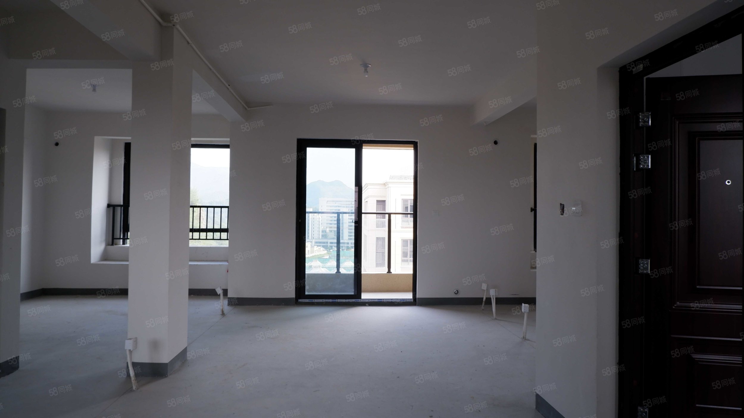 安吉清华园3室3厅1卫89㎡南120万