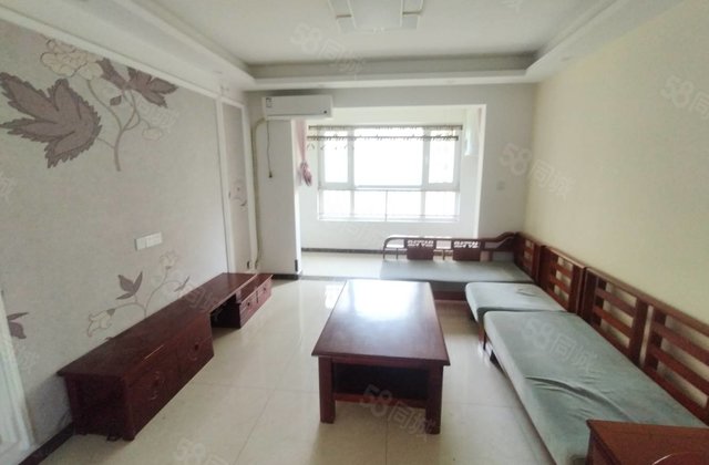 东文轩附近 112平精装三室东边户 送储藏室免大税