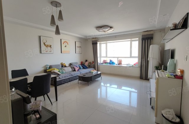 新东方龙湾二期 好楼层 带车位储藏室  南北通透 免大可按揭