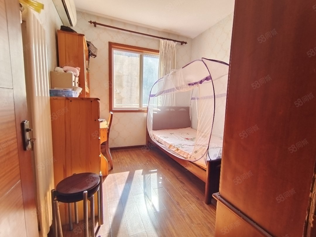 东岳山庄2室2厅1卫90㎡东37万