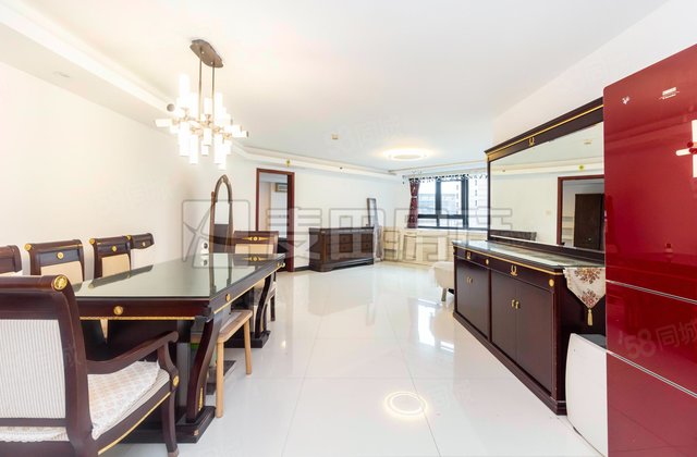 新世界太华公寓3室2厅233.71㎡1200万二手房图片