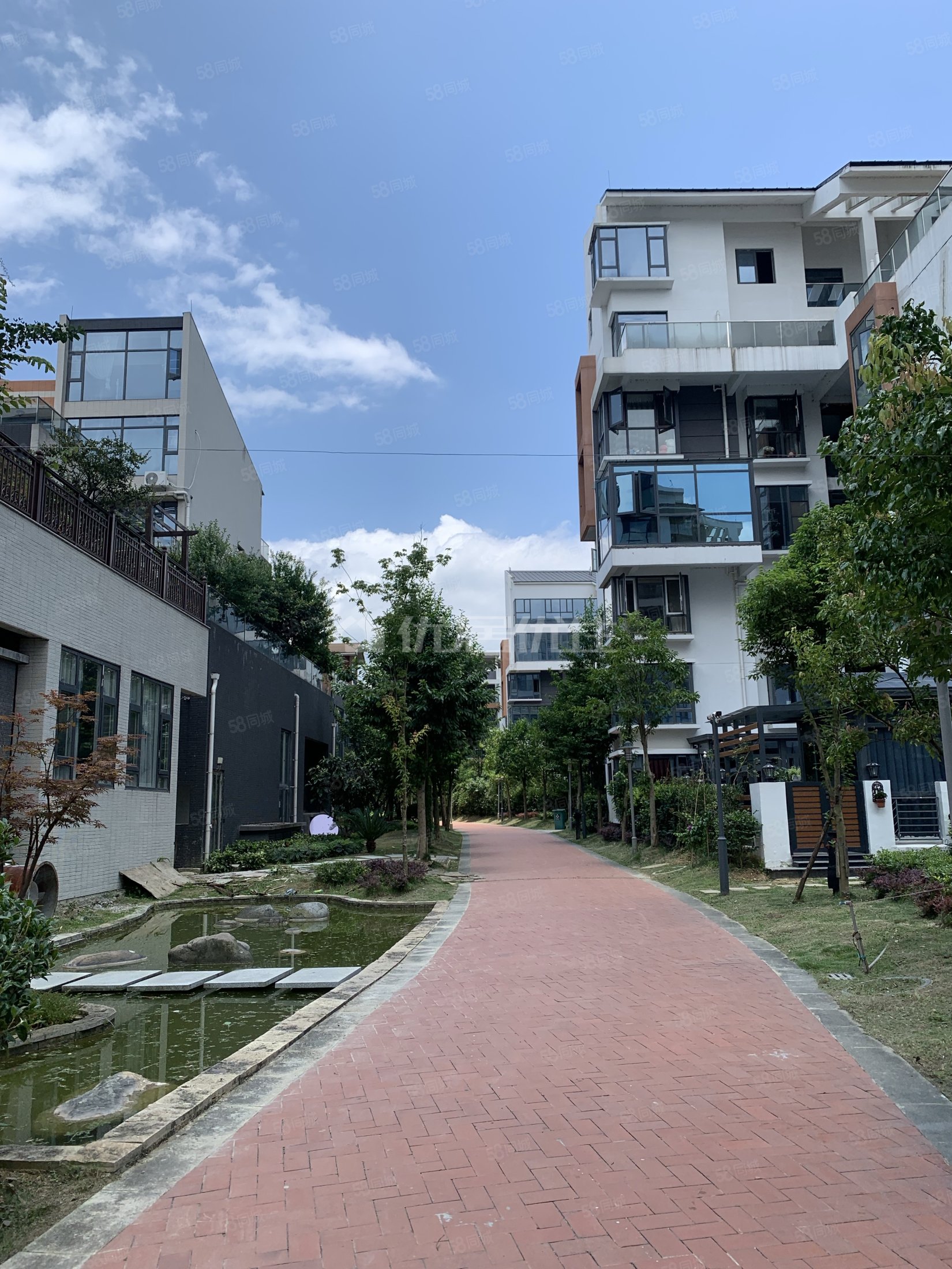 溪山御景3室2厅2卫139.26㎡南北106万