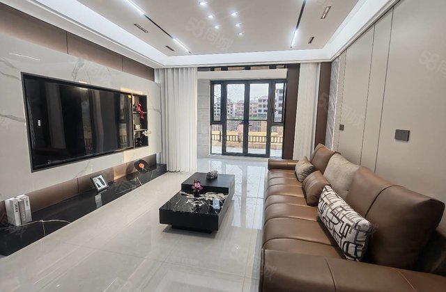 天玺华府3室2厅120㎡65.8万二手房图片